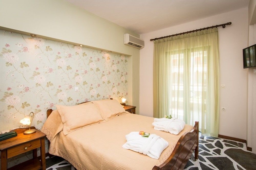 Amaryllis Hotel Kalamákion Eksteriør billede
