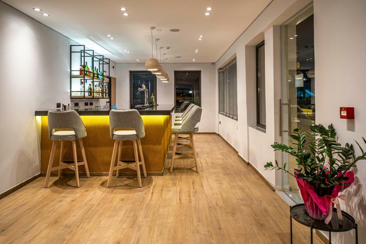 Amaryllis Hotel Kalamákion Eksteriør billede